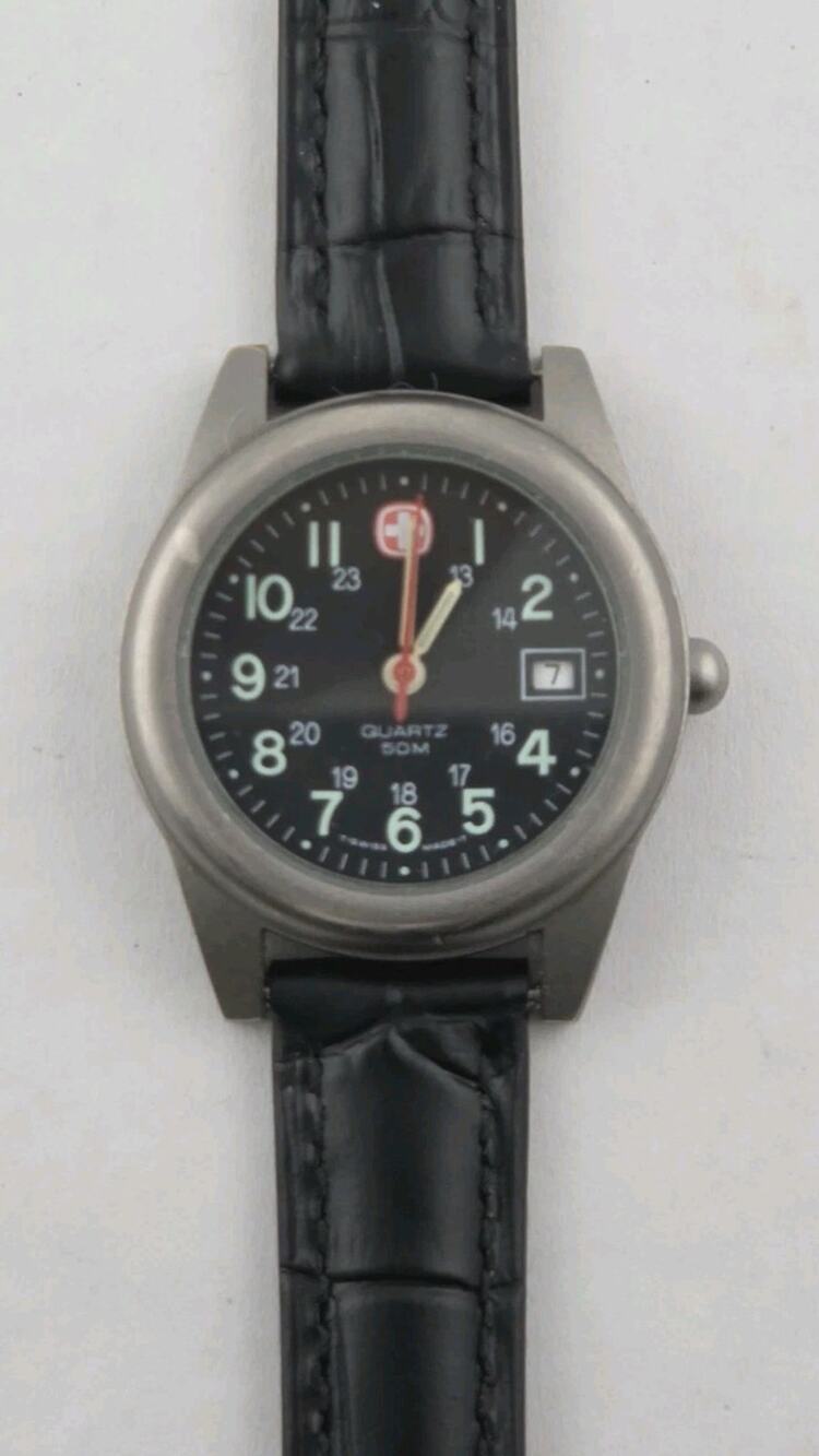 Ladies Wenger Swiss Army Marlboro S.A.K Design Date Quartz Watch Tritium Runs